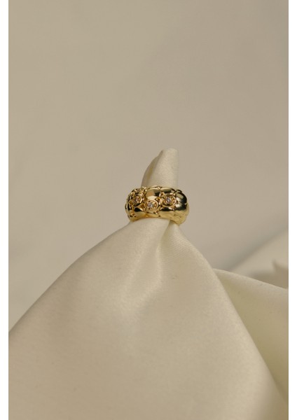 Yılan Derisi Desenli Üzeri Taşlı Çelik Görünümlü Xp Earcuff modelleri