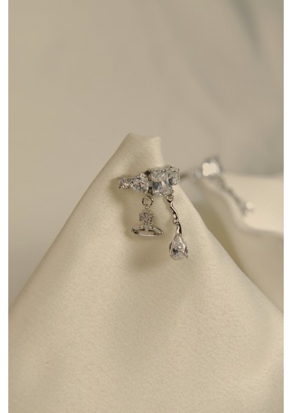 Üzeri Yuvarlak,kalp ve Baget Taşları Olan Damla Model Sallantılı Uçlu Earcuff