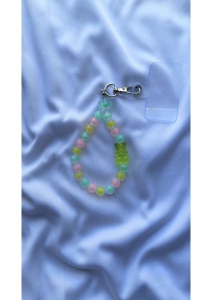 Pastel Boncuklu Ayıcık Charm – Tatlılık ve Tarz Bir Arada modelleri