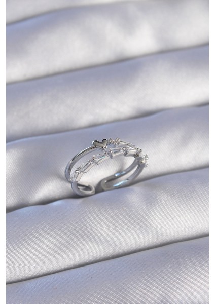 Pirinç Gümüş Renk Zirkon Taşlı Kalpli 2li Görünüm Ayarlanabilir Yüzük - Lisinya