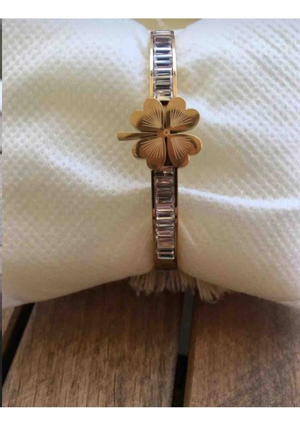 Gold Baget Taşlı Sıralı Yonca Çelik Kelepçe modelleri