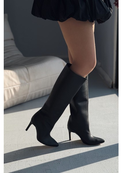 Oslanna Siyah Mat Deri Günlük Kadın Çizme