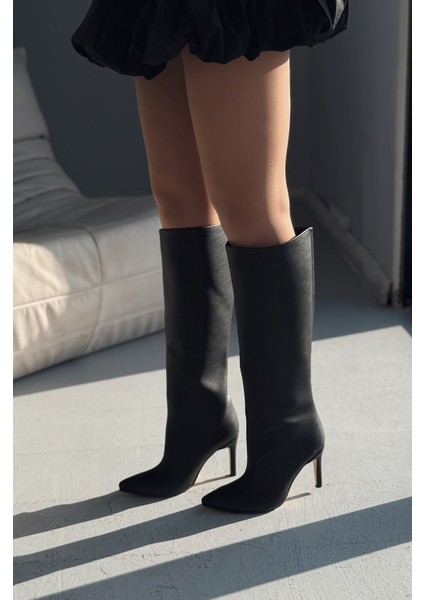 Oslanna Siyah Mat Deri Günlük Kadın Çizme fiyatları