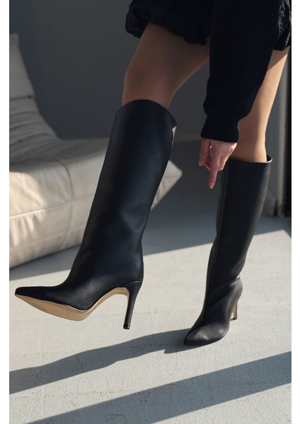Oslanna Siyah Mat Deri Günlük Kadın Çizme fırsatları