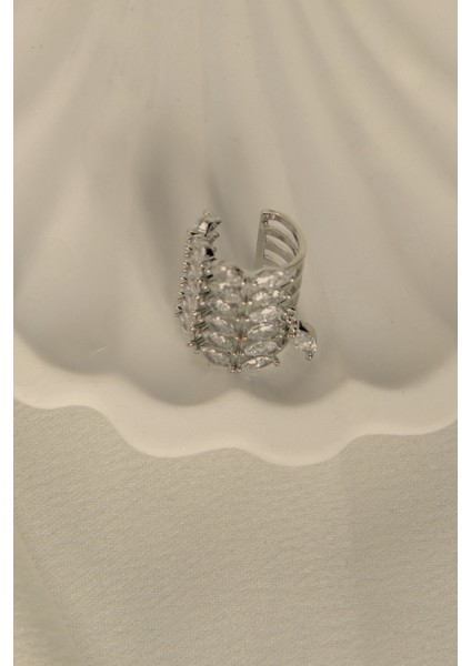 6 Sıralı Üzeri Taşlı Ucu Sallantılı Earcuff modelleri