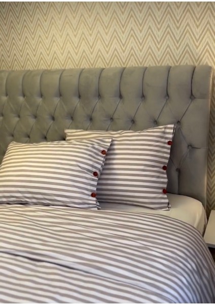 Beyaz-Vizon Çizgili, Düğme Detaylı Yorgan Kılıfı