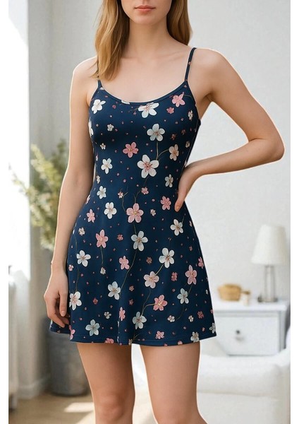 Çiçek Desenli Mavi Askılı Gecelik