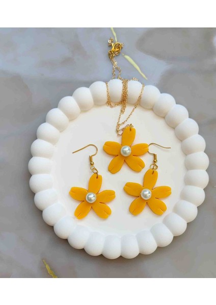 Yellow Daisy El Yapımı Incili Sarı Tasarım Küpe ve Kolye Seti