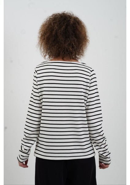 Siyah Beyaz Çizgili Kayık Yaka Bluz fırsatları
