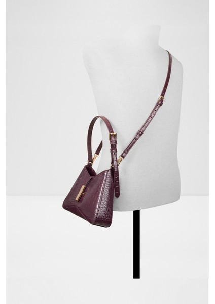 Julietta Omuz ve El Çantaları - Kırmızı fırsatları