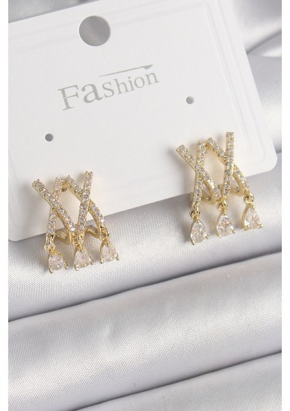 Pirinç Gold Renk Zirkon Taşlı x Model Sallantı Detay Kadın Küpe - Lisinya