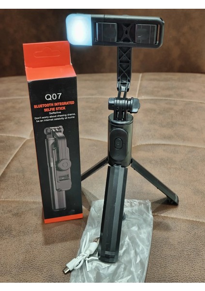 Universal Q07 6 Inç Halka Işık Taşınabilir Bluetooth Selfie Stick Tripod (5224) fiyatları