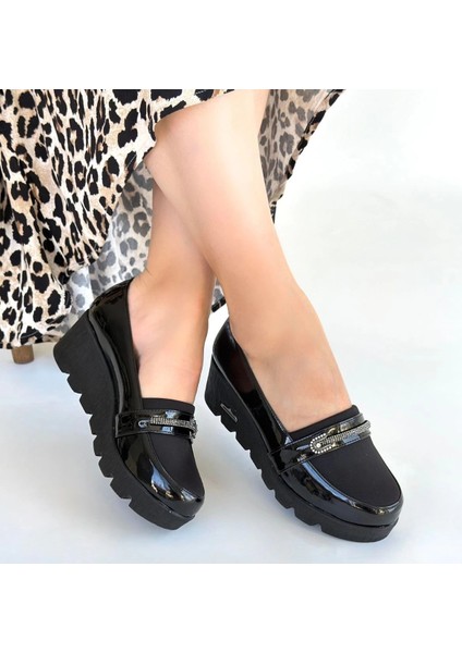 Kear Siyah Rugan Dolgu Topuk Ayakkabı fırsatları