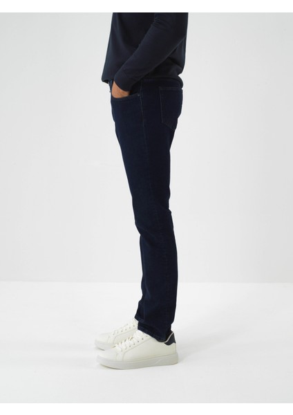 Erkek Lacivert Pamuk Dokulu Slim Fit Denim Pantolon fırsatları