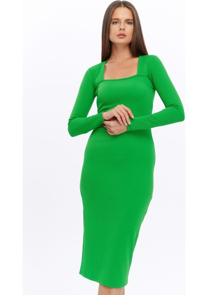 Fitilli Örme Kumaş Uzun Kollu Yırtmaçlı Midi Boy Elbise