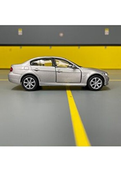 Bmw 330I 1/36 Ölçek Diecast Metal Model Araba Oyuncak Araba Çek Bırak Araba modelleri