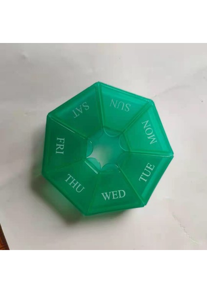 Bir Haftalık 7 Köşeli Kutusu, Yuvarlak 7 Bölmeli, Bir Haftalık Bölünmüş Küçük Kutusu, Mini 7 Günlük Terlik, Bölünmüş Mücevher Kutusu, Mor Kutusu (Yurt Dışından) fırsatları