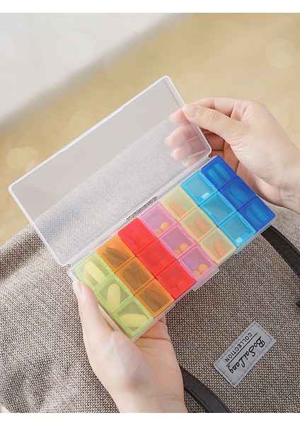 Taşınabilir Hap Kutusu, Küçük Mini Taşınabilir Büyük Kapasiteli Kutu, 7 Günlük Insanlar Için Tablet Ambalaj Kutusu [8 Bölme] 3 Katmanlı Katlanabilir [şeffaf Mavi] (Yurt Dışından) fiyatları