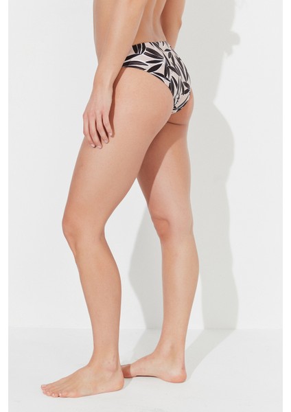 Çok Renkli Leaf Art Side Bikini Altı indirimleri