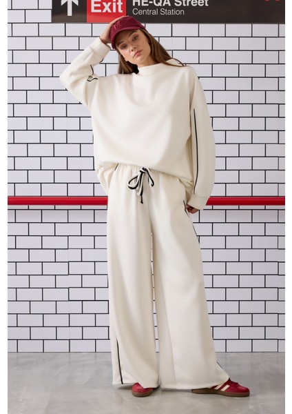 Kontrast Biyeli Eşofman Takımı Ekru