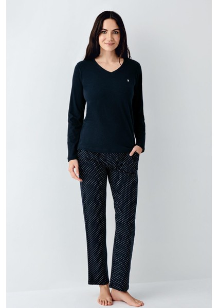 Paris Kadın Lacivert Puantiyeli V Yaka Uzun Kollu Pijama Takımı fiyatları