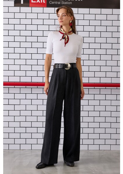 Pile Detaylı Palazzo Pantolon Siyah