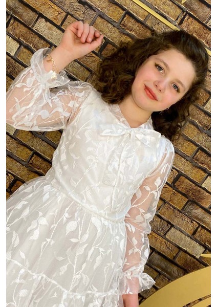 Kız Çocuk Kolları ve Yakası Şeffaf Tüllü ve Yaprak Detaylı Beyaz Elbise fırsatları