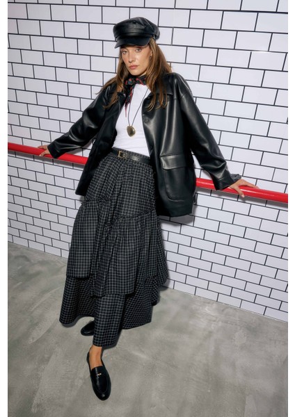 Kareli Bohem Etek Siyah