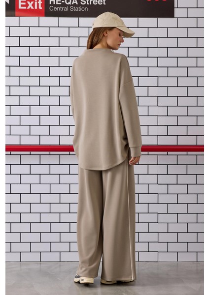 Kontrast Biyeli Eşofman Takımı Vizon fırsatları