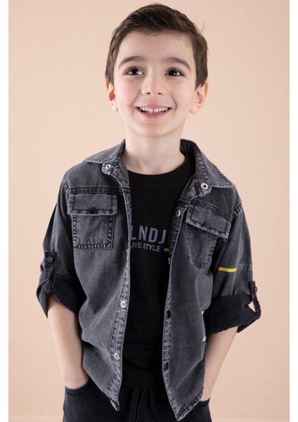 Füme Sırtı Baskılı Jean Gömlekli Tişörtlü Erkek Çocuk 2li Takım 20271 modelleri