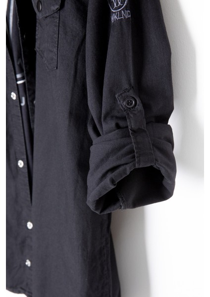 Siyah Bisiklet Yaka Tişörtlü Erkek Çocuk Göğüs Cepli Jean Gömlek 20079 fırsatları