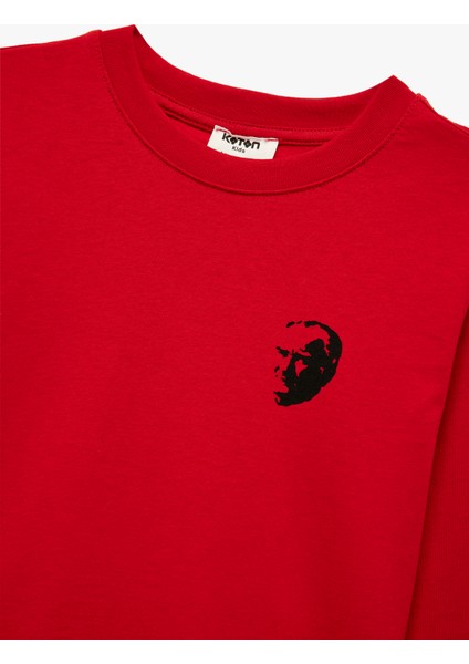 Pamuklu Uzun Kollu Bisiklet Yaka Atatürk Baskılı Tişört modelleri