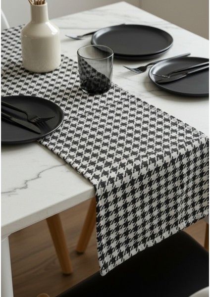 Siyah Beyaz Kazayağı Şık Masa Runnerı 50X150 cm – Modern ve Zarif Masa Örtüsü Runner modelleri
