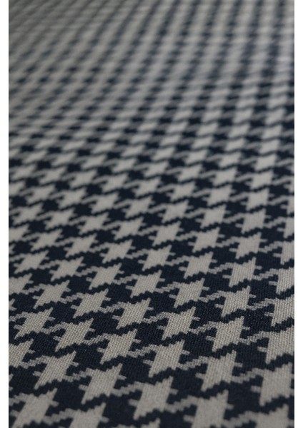 Siyah Beyaz Kazayağı Şık Masa Runnerı 50X150 cm – Modern ve Zarif Masa Örtüsü Runner