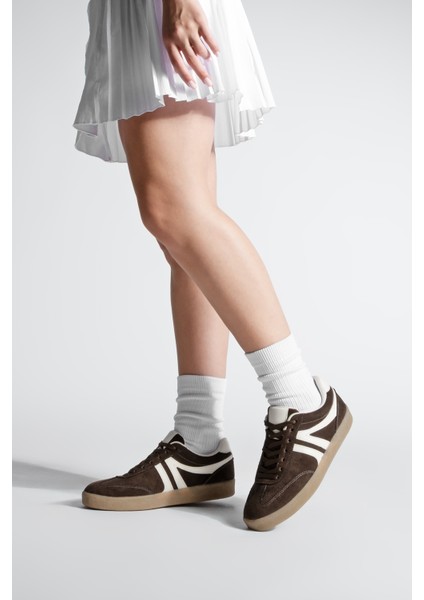 Kadın Sneaker Bağcıklı Düz Taban Spor Ayakkabı Tiyone fırsatları