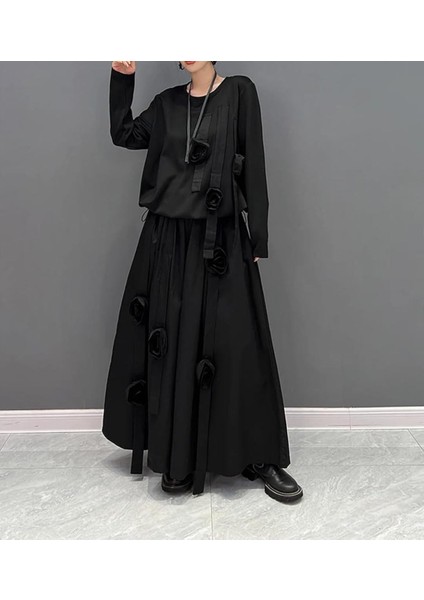 Siyah Uzun Kollu Yuvarlak Yaka Düz Çiçek Detaylı Tişört + Lastikli Bel Pantolon, Kadın Siyah Salaş Takım