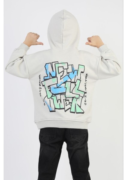 Erkek Kapşonlu Grafiti Yazılı Sweatshirt modelleri