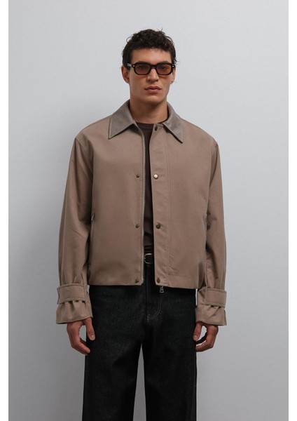 Bej Kontrast Yaka Teknik Erkek Mont