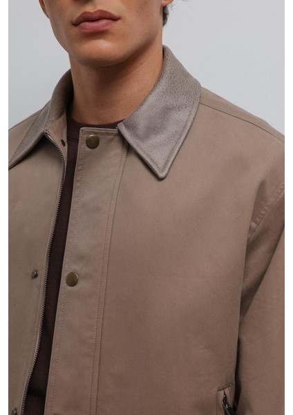 Bej Kontrast Yaka Teknik Erkek Mont fırsatları