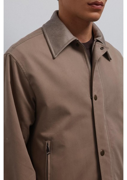 Bej Kontrast Yaka Teknik Erkek Mont indirimleri