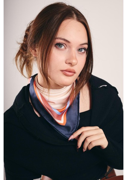 Desenli Saten Fular / Eşarp 80 × 80 cm