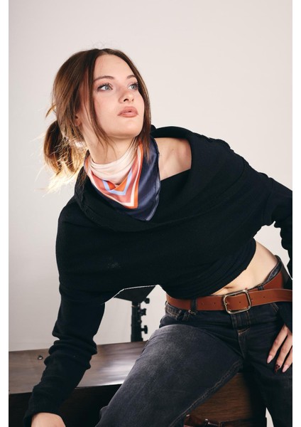 Desenli Saten Fular / Eşarp 80 × 80 cm fiyatları