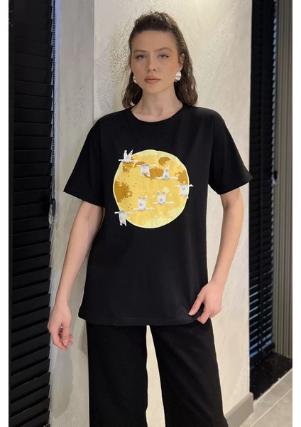 Bisiklet Yaka Taş Işlemeli Baskılı Kadın Tişört P-00016724