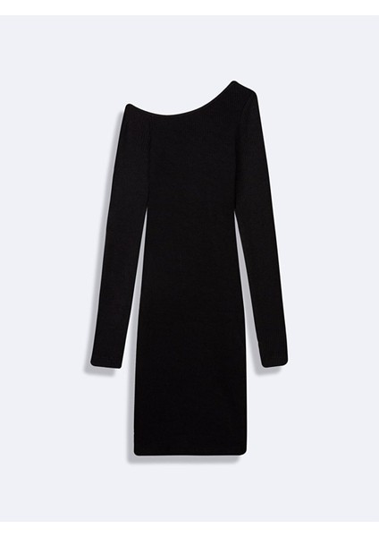 Uzun Kollu Asimetrik Yakası Siyah Elbise