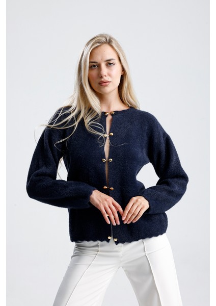 Önü Aksesuar Kapamalı Hırka,ceket fırsatları