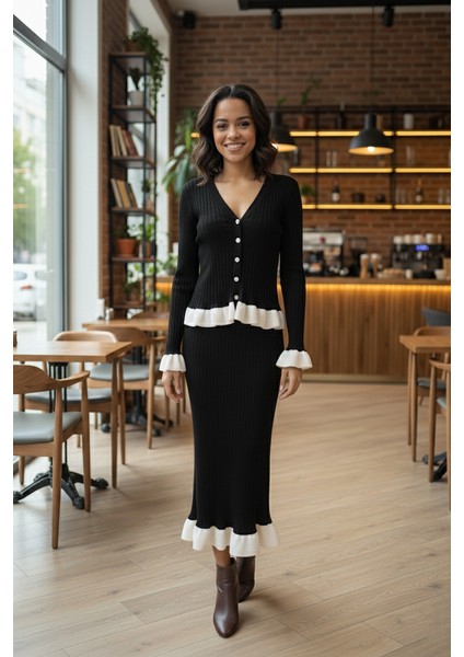 Fitilli Fırfır Detaylı Etek Bluz Triko Takım