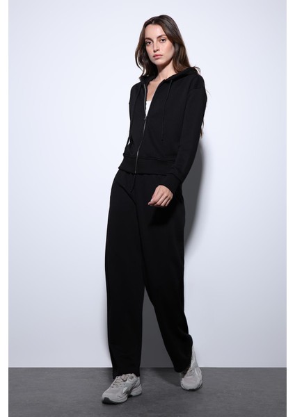 Siyah Kapüşonlu Kadın Sweatshirt modelleri