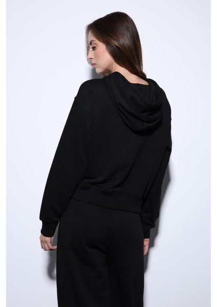 Siyah Kapüşonlu Kadın Sweatshirt indirimleri