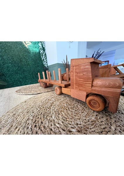 Oyuncak Ahşap Tomruk Taşıyıcı Tır fiyatları
