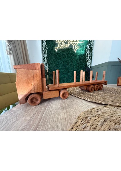 Oyuncak Ahşap Tomruk Taşıyıcı Tır